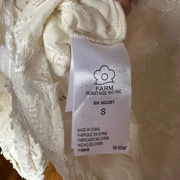 NWOT FARM Rio 3D Star Embroidered Blouse - Picture 5 of 6